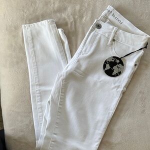 Articles Of Society Women's White Skinny Jeans
